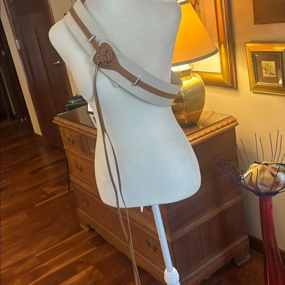 White House Black Market Tan and Cream Belt - XL